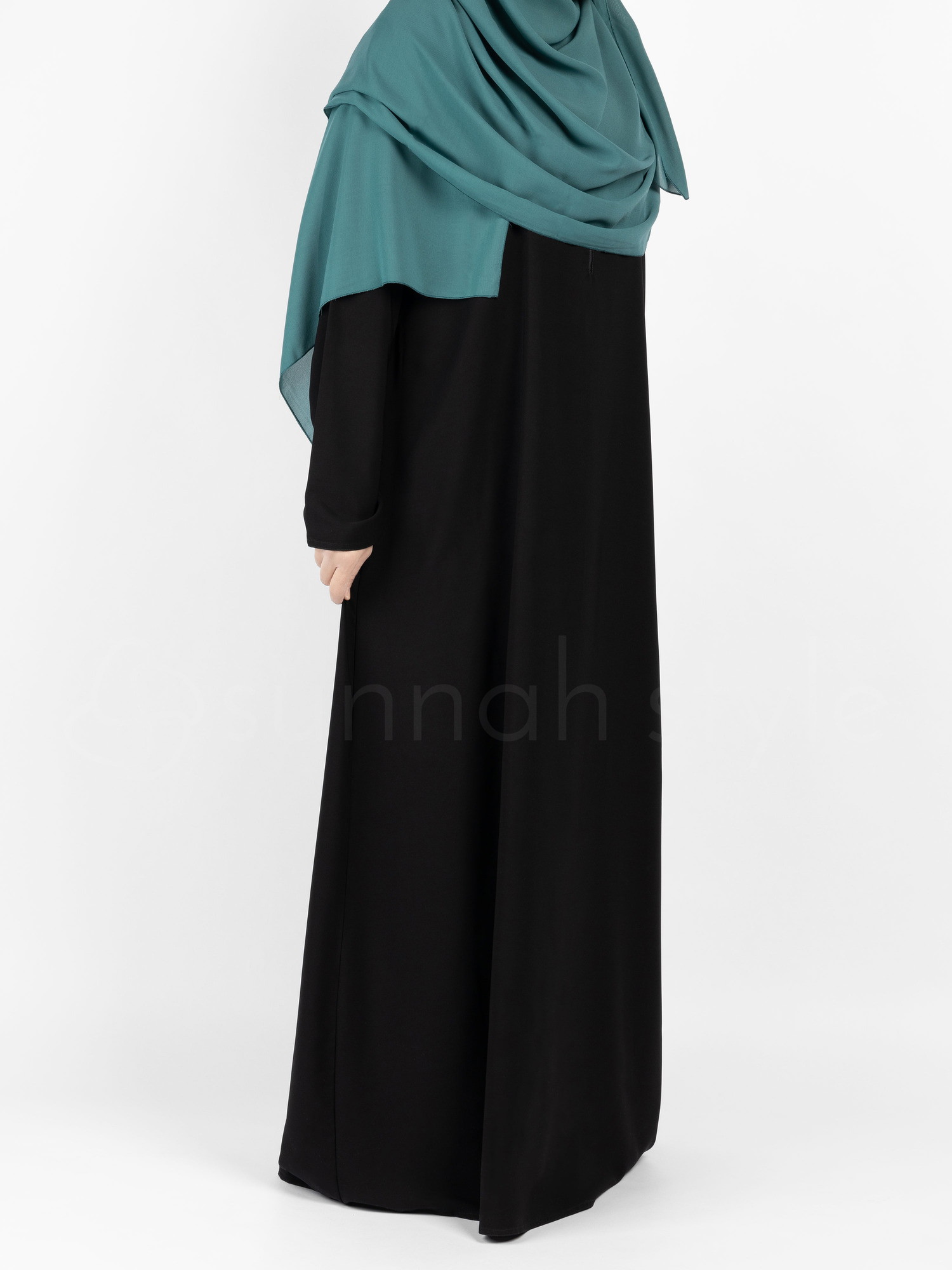 Plain Closed Abaya SLIM Black